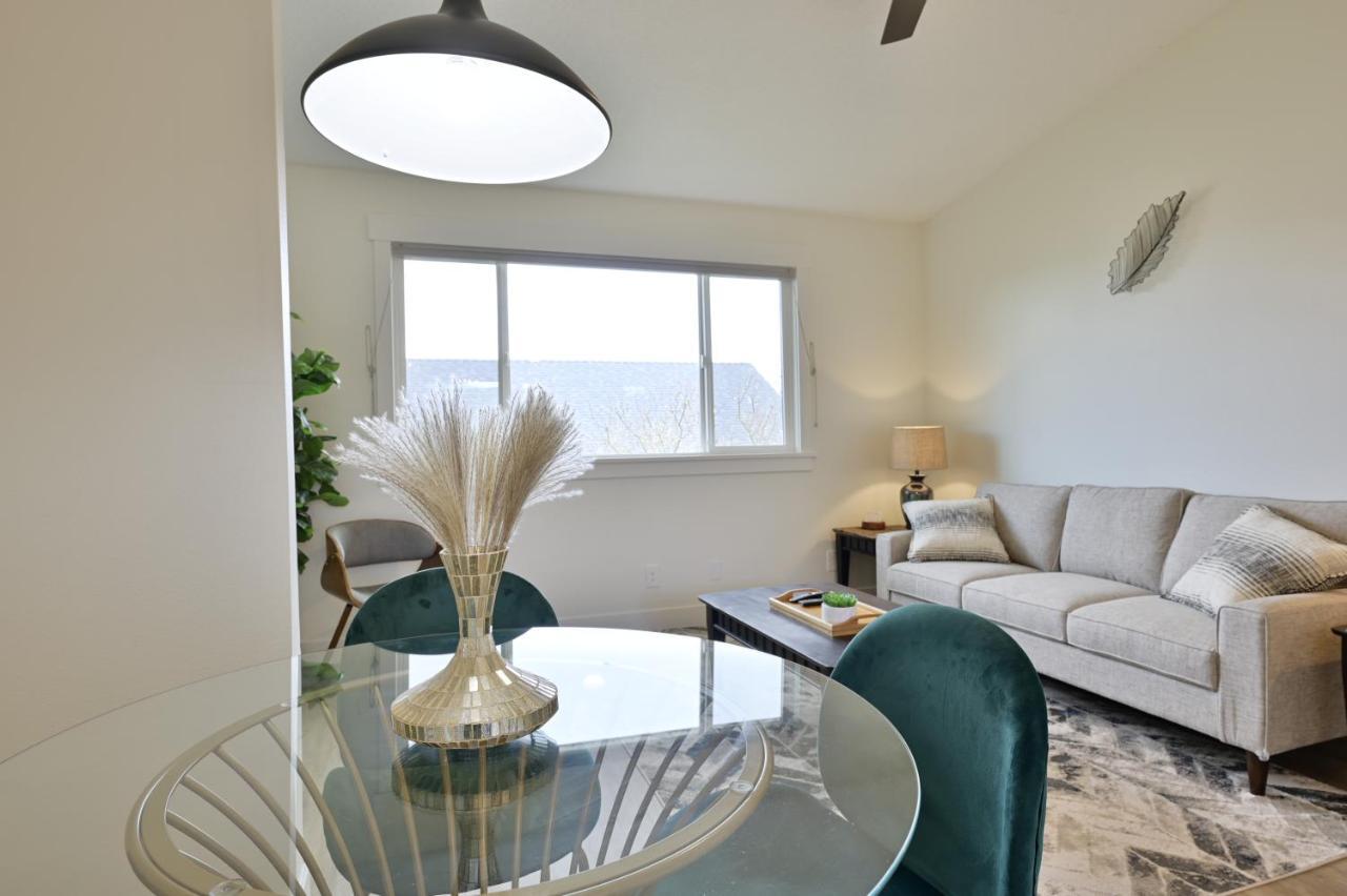 Modern Upstairs Loft - Newly Renovated! Salem Exterior foto