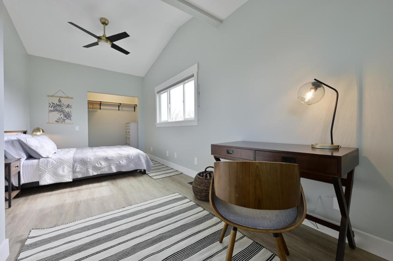 Modern Upstairs Loft - Newly Renovated! Salem Exterior foto