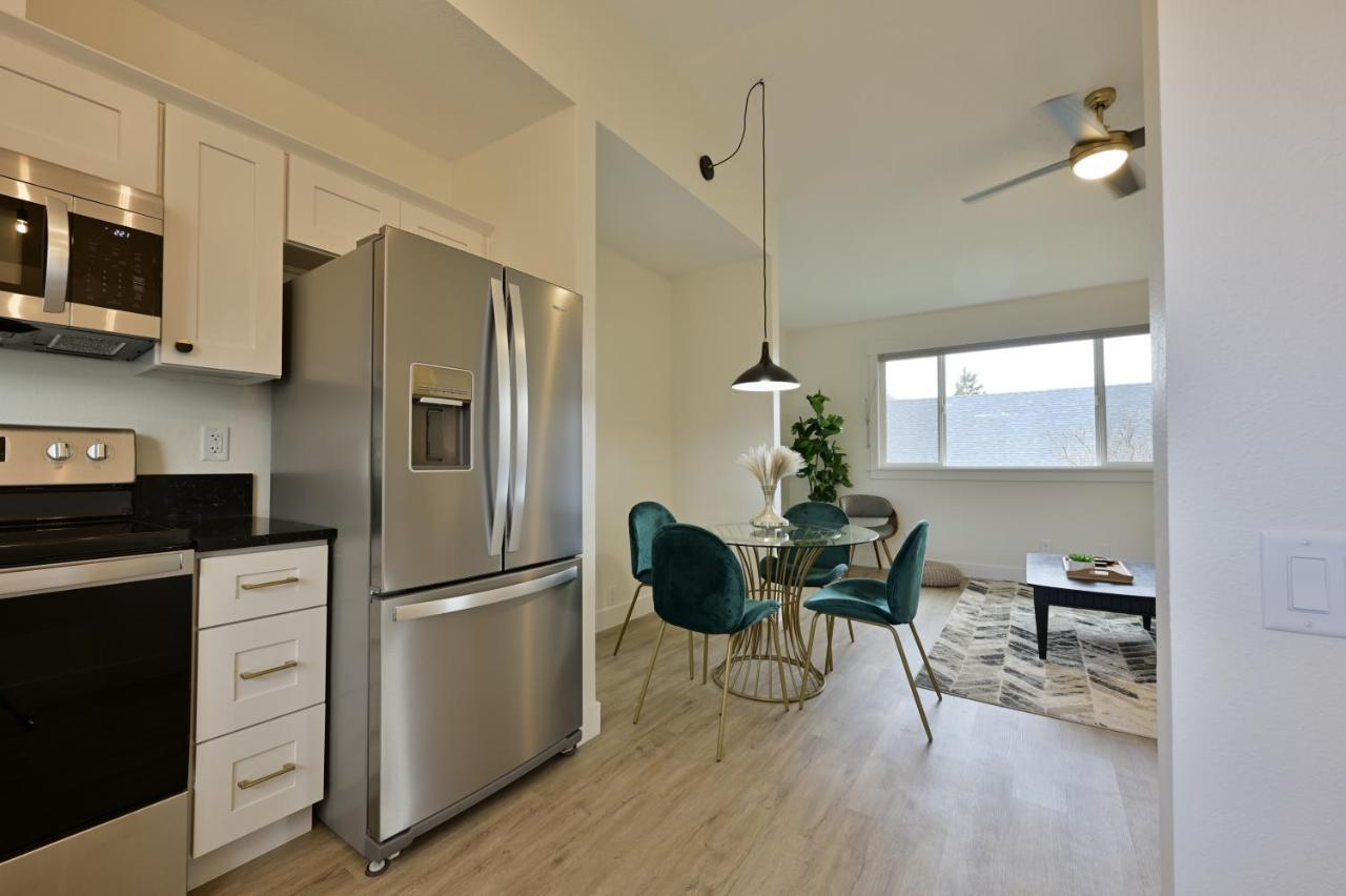 Modern Upstairs Loft - Newly Renovated! Salem Exterior foto